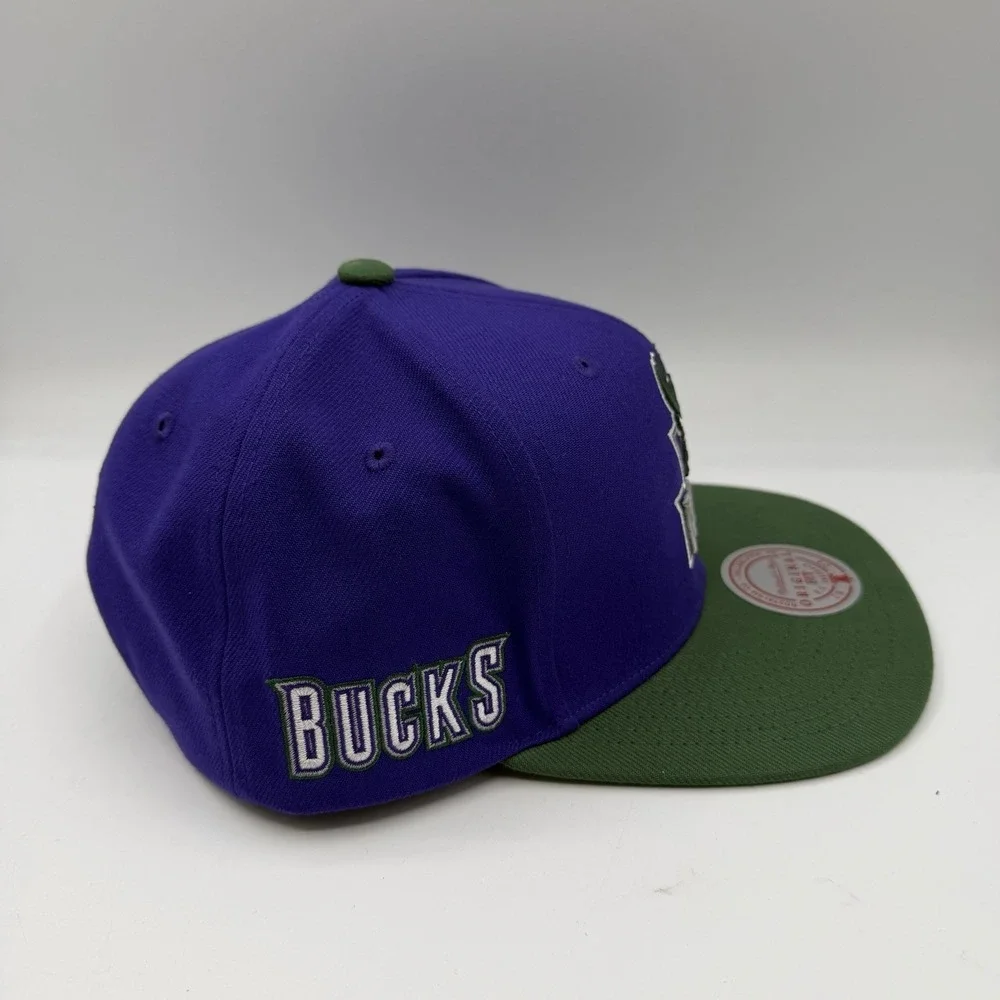 Mitchell & Ness Milwaukee Bucks Hat Cap Snapback‎ Adjustable Purple Original Fit